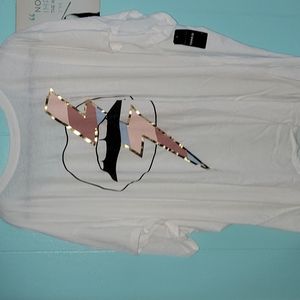 LIGHTENING LIPPIE TEE!! NWT! Size 6 from Torrid!! FLASH SALE!